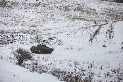 Украинские военные на БМП обстреляли российских пограничников из гранатомета