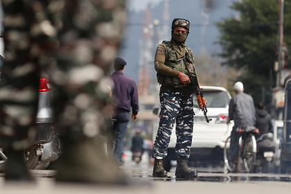 В Индии полицейский расстрелял четверых сослуживцев