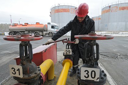 В России отменили запрет на экспорт бензина