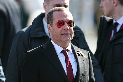 Медведев прибыл в Ханой для переговоров с руководством Вьетнама