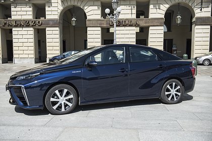 Toyota выпустит автомобиль с фейковой коробкой передач