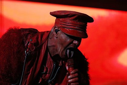 Rammstein оказалась на грани распада из-за обвинений солиста в домогательствах