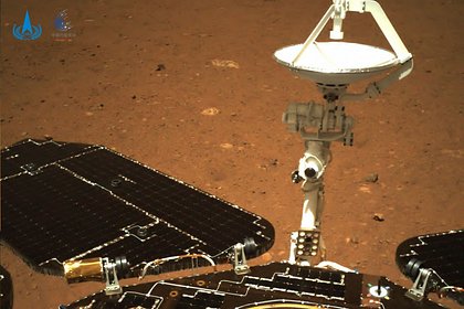 Под поверхностью Марса обнаружили многоугольные объекты
