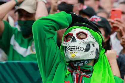 ФИФА завела два дела против Мексики из-за дискриминационных кричалок на ЧМ