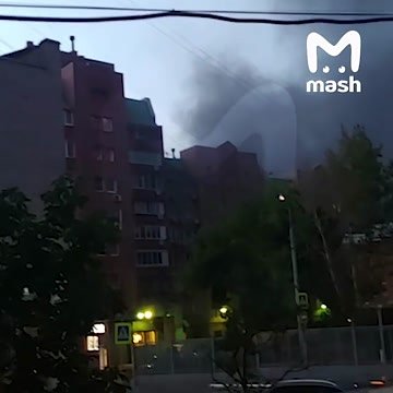 Сильный пожар в Москве попал на видео