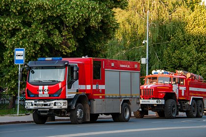 На Кубани на складе винзавода начался крупный пожар